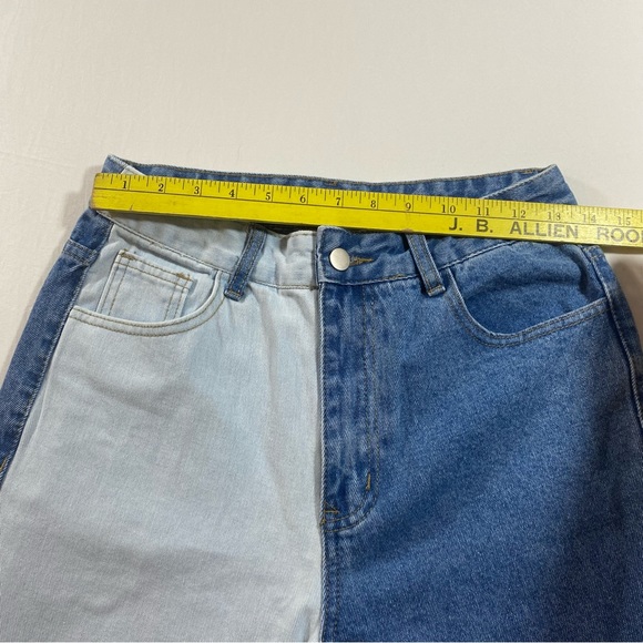 Shein Jeans women’s 4 Two Tone Relaxed Jeans Distressed High Rise Zip jeans - Picture 5 of 10